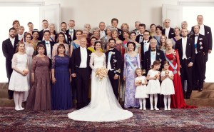 wpid-h.k.h.-prins-carl-philip-och-h.k.h.-prinsessan-sofia-familjefoto-13-juni-2015-foto-mattias-edwall-kungahuset.se_.jpg.jpeg